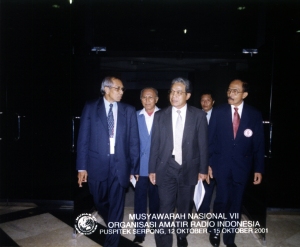DIRECTOR GENERAL OF POSTEL represented The Ministry of Telecommunication & Transportation reached the Hall of PUSPIPTEK to officially opened the Natioal Congress of ORARI VII-2001